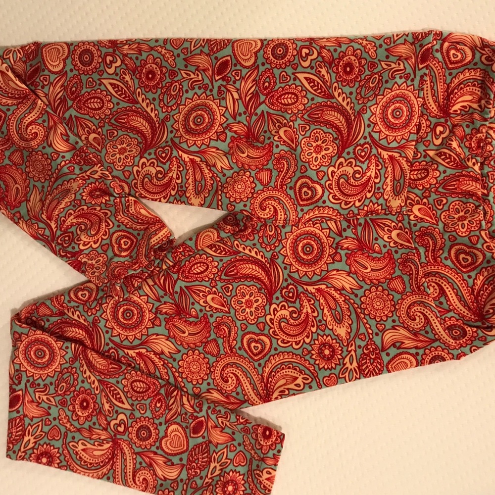 OS lulu Roe, Boho leggings.  Super-fun print